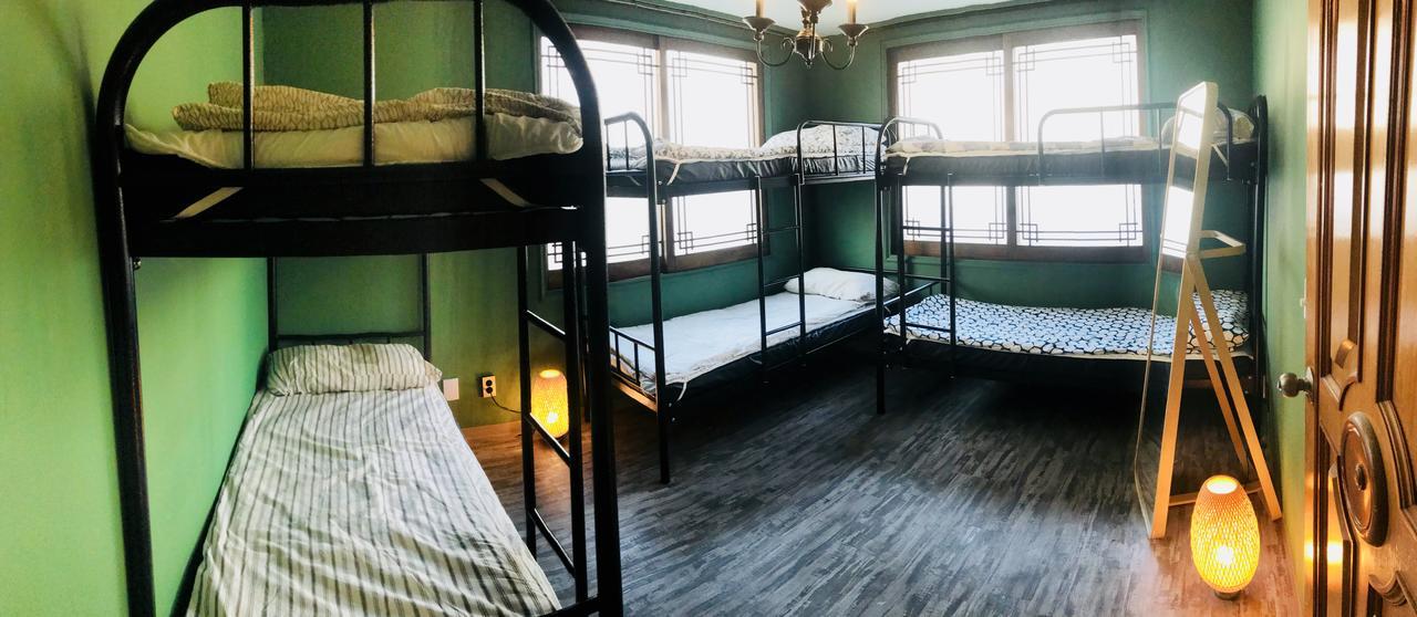 Avocado Guesthouse โซล ภายนอก รูปภาพ